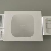 Kit alarmă wireless Ajax StarterKIT: cum arată un sistem profesional pe care îl poți instala singur