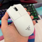 Prezentare RAZER Viper V4 Pro: Mouse-ul care îți aduce victorii în competiții eSports, cu 50000 DPI, 8000 Hz pooling rate și multă personalizare