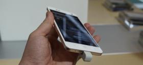 MWC 2017: ZTE Blade V8 Mini hands on - cameră duală pe un format mai compact de smartphone (Video)