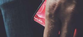Telefonul revoluţionar Essential al lui Andy Rubin ar putea debuta pe 30 mai, atunci când e programat un eveniment al companiei