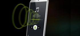 Google cumpără startup-ul Redux, care a creat ecranul ce emite sunete ca un difuzor