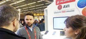 MWC 2018: Allview dezvăluie noutăţi în Barcelona - asistentul AVI evoluează, vedem şi o boxă inteligentă cu display, View Bass