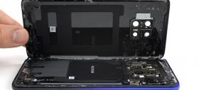 Nota 4 pentru Huawei Mate 20 Pro de la iFixit; Iată de ce e greu de reparat