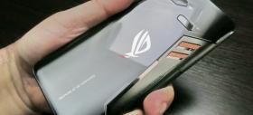ASUS ROG Phone: Baterie numai bună de 9 ore de gaming şi mai mult Netflix