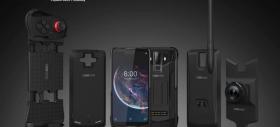 Doogee S90 este primul telefon robust care e şi modular; Are inclusiv gamepad şi walkie talkie