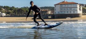 Turul Magazinelor #506: Placă de surf electrică, ASUS ROG Phone la reducere, televizor Full HD de 101 cm sub 800 lei