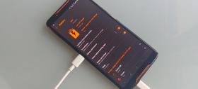 ASUS ROG Phone a descoperit perpetuum mobile! Se încarcă de la el însuşi aparent (Video)