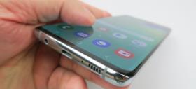 Samsung Galaxy S10 primește un nou update ce îmbunătățește performanța cititorului de amprente