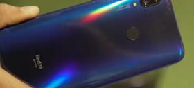 Xiaomi Redmi Y3 primeşte un teaser înainte de lansarea de pe 24 aprilie: este aruncat pe scări şi supravieţuieşte