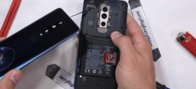 OnePlus 7 Pro primeşte o disecţie, care ne arată cât de bine rezistă mecanismul pop up al camerei la apă (Video)