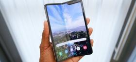 AT&T anulează toate precomenzile lui Galaxy Fold, oferă un voucher de 100 de dolari clienților