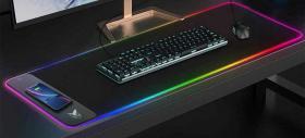 E LUNI e AMAZON: Azi vă recomandăm un mousepad de dimensiuni generoase cu iluminare RGB și încărcare wireless pentru telefoane și purtabile