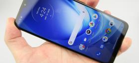 Motorola Moto G50: Display bun la interior, privit din faţă