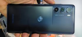 Motorola Moto G200 5G: Design masiv, cu personalitate