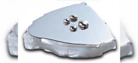 Apple iWatch ar putea fi fabricat din Liquidmetal, conform unor brevete