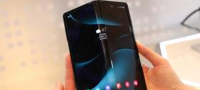Samsung prezintă telefonul pliabil al viitorului: ecran pliabil la 360 de grade şi balama nouă (Prototip)