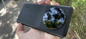 Xiaomi 13 Ultra: Design de cameraphone croit din piele, metal, structurat cu cap
