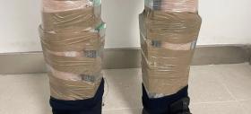 Cum a încercat un bărbat să treacă 68 de iPhone-uri peste graniţă în China