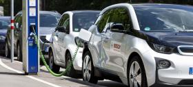 Lupta cotelor de piață: Electricele cresc la 14%, dieselul coboară la 12%