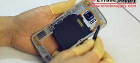 Samsung Galaxy S6 este disecat în faţa camerei, pare destul de greu de dezasamblat (Video)