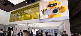 MWC 2025: Turul standului realme din Barcelona - Smartphone-uri rezistente la apă, funcții AI exclusive, cameraphone Ultra