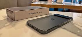 Încărcare cu probleme, supraîncălzire şi alte necazuri: de ce se plâng primii cumpărători de Pixel 10