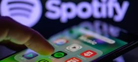 Nu mai ai nevoie de Premium ca să asculți ce vrei pe Spotify; Funcția „Shuffle” a fost înlăturată!