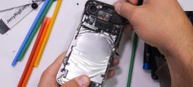 Cineva a desfăcut iPhone Air în cele mai mici piese, pentru a îi vedea designul complicat