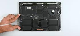 Teardown iFixit pentru MacBook Pro M5; Noul model obține un scor modest de reparabilitate (Video)