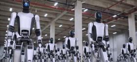 China a livrat o armată de roboţi umanoizi; Iată cum arată "umanoizii" de la UBTech Robotics
