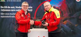 Tehnologia ajunge în vârf de munte; Vodafone livrează drone de căutare și salvare echipelor Salvamont