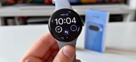 Google aduce gesturi noi pe Pixel Watch 4 + răspunsuri rapide optimizate cu AI local