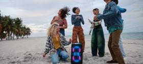 E LUNI e AMAZON: Boxă portabilă JBL PartyBox Stage 120 cu 160 W, AI Sound Boost, show de lumini și autonomie de 12 ore