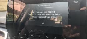 Android Auto dă erori pe telefoanele Pixel și Samsung; Conexiunile nu mai funcționează corect după cea mai recentă actualizare