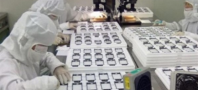 Apple îşi reduce producţia de modele iPhone în trimestrul curent, din cauza vânzărilor scăzute