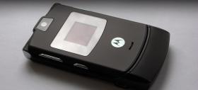 Motorola neagă revenirea la modelul cu clapetă RAZR, în ciuda teaserului recent