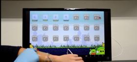 Oamenii de ştiinţă lucrează la un panou touch moale şi uşor de întins, cu aplicații in gamingul pe mobil