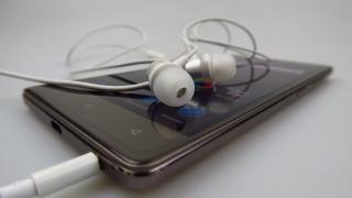 Allview X3 Soul Style: Multimedia excelentă în spate, decibeli în picaj în faţă