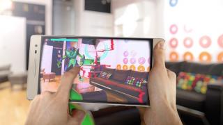 Lenovo Phab 2 Pro, primul telefon comercial cu tehnologie Project Tango este amânat