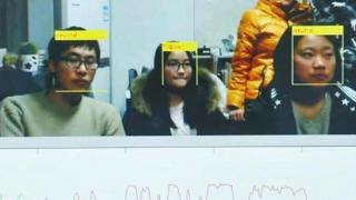 Un profesor universitar foloseşte un sistem de recunoaştere facială pentru a descoperi studenţii plictisiţi de orele sale