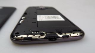 Motorola Moto G4: Baterie OK la playback video, cu încărcare gigantică totuşi