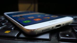 Huawei Nova Plus: Hardware la bătaie cu ZenFone 3, cu un mic tempo sub flagship-uri