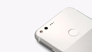 O serie de postări pe Reddit descriu cum este experienţa de funcţionare a telefonului Google Pixel XL: avem buton reboot şi stabilizare electronică excelentă