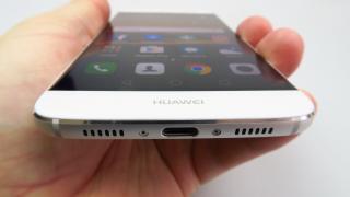Huawei Nova Plus: Multimedia cu căşti neschimbate, volum bunicel