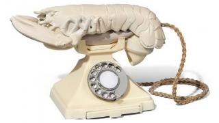 Pilula de fun: telefonul fix homar costă 280.000 de euro, e o creaţie a lui Salvador Dali