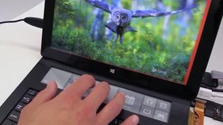 Microsoft ar fi gândit un concept în stil "Touch Bar" de pe MacBook Pro cu ani în urmă (Video)