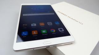 Huawei MediaPad M3 Unboxing: tabletă multimedia prin definiţie şi câştigătoare de premii la IFA a ajuns la Mobilissimo