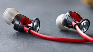 Turul Magazinelor #60: gadgeturi pentru audiofili, de la microsistem Blaupunkt la căşti Sennheiser speciale pentru Android; Bonus accesoriu dual SIM pentru iPhone