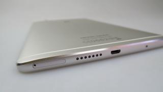 Huawei MediaPad M3: Design premium, inspirat de Nova, dar nu foarte comod