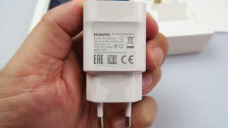 Huawei MediaPad M3: Baterie în rând cu modele mai mici, fără recorduri